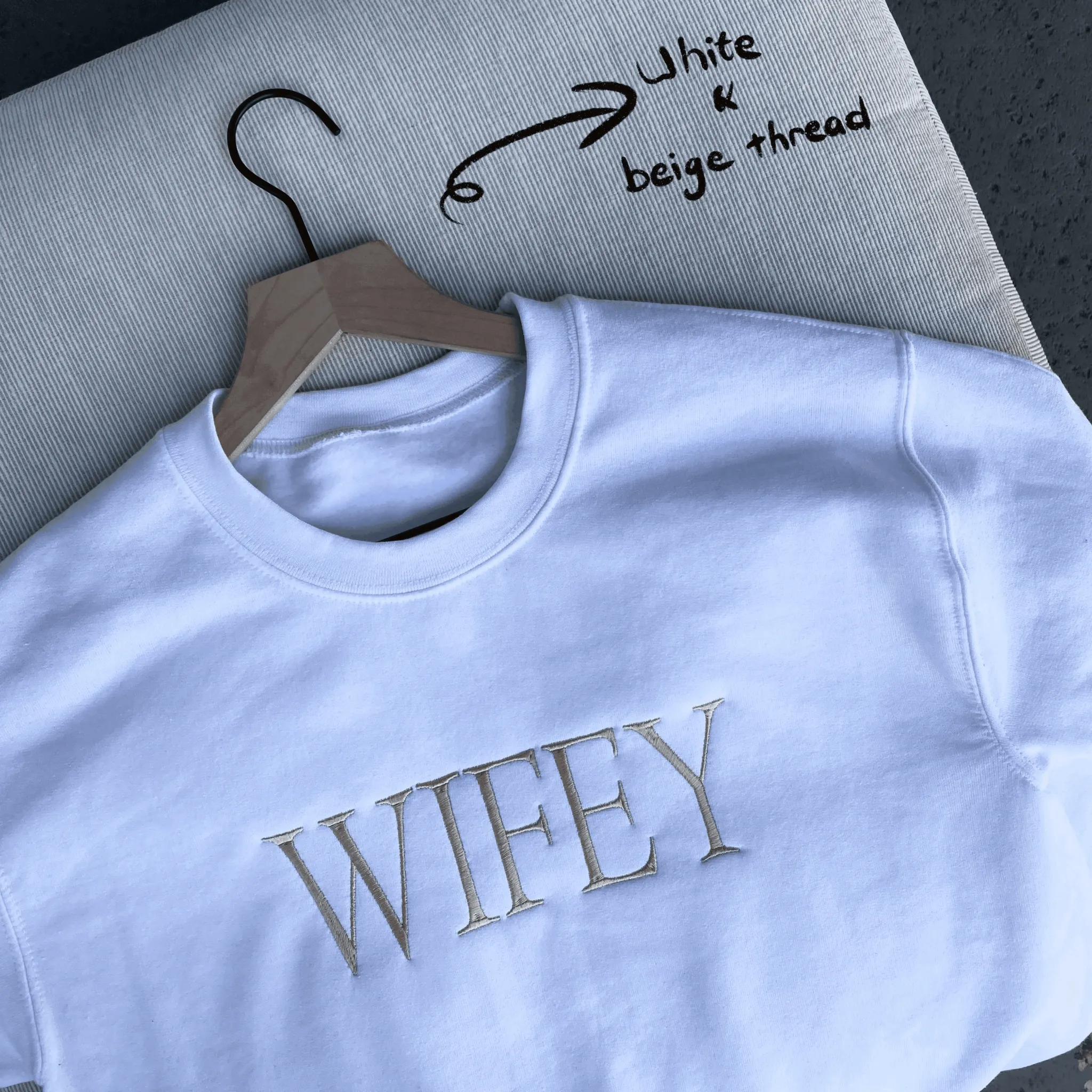 HUBBY & WIFEY Sweatshirt - Personalized Couple Matching