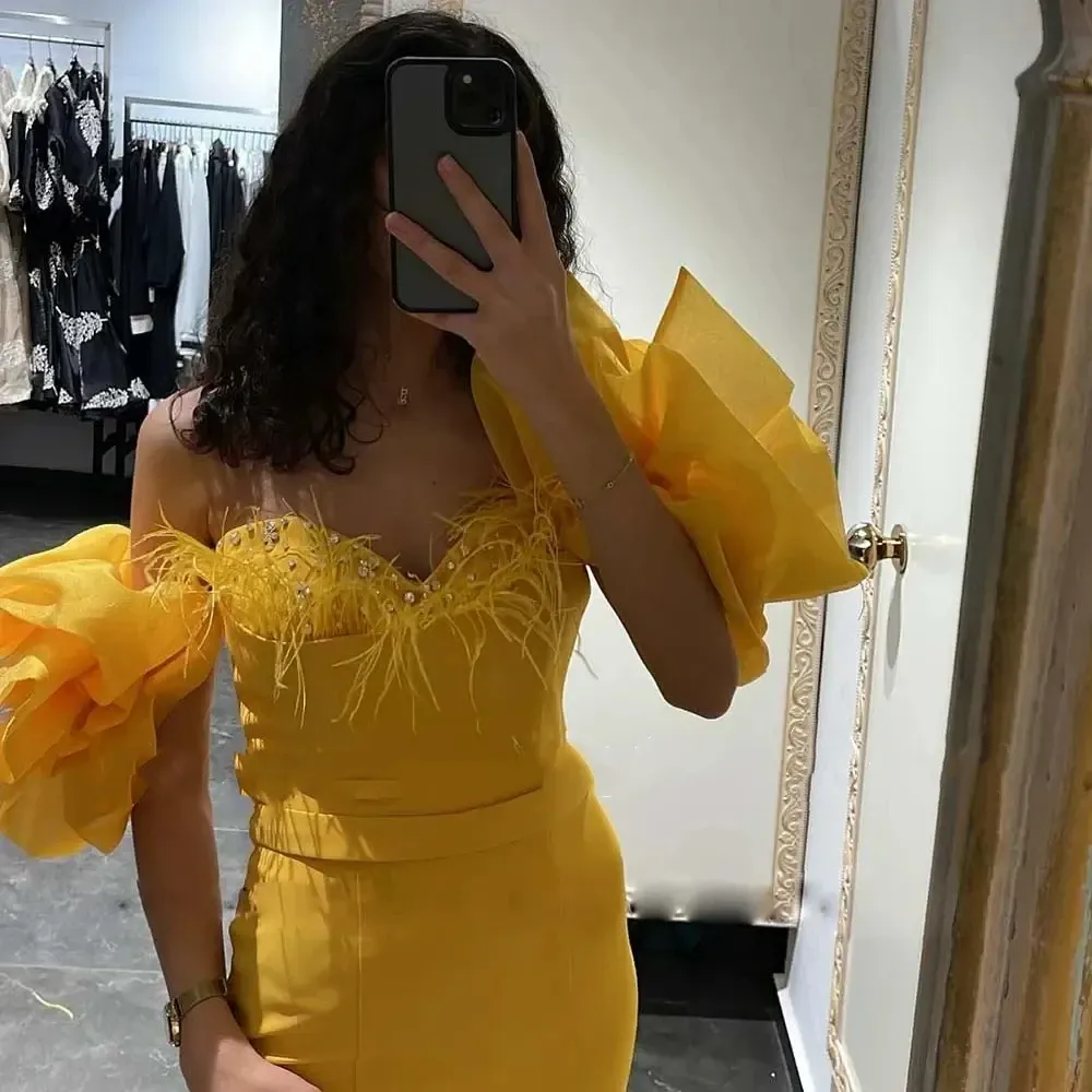 New Yellow Simple Evening Dresses Sweetheart Belt Feathers Party Prom Gowns Elegant Off Shoulder Backless