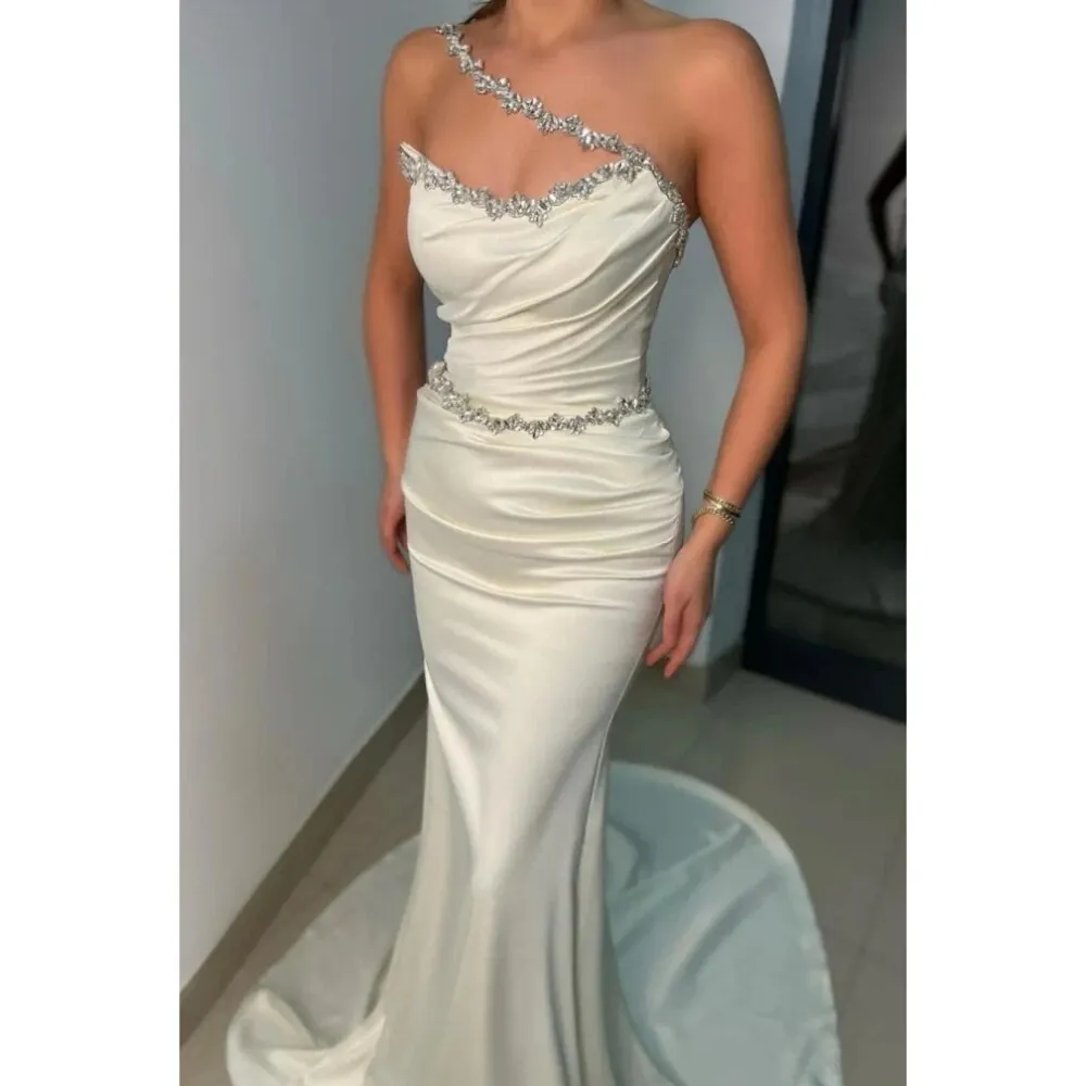 Sexy Strapless Evening Dresses Applique Cut Out Ball Gowns Trumpet Draped Satin Woman's Formal Beach Party