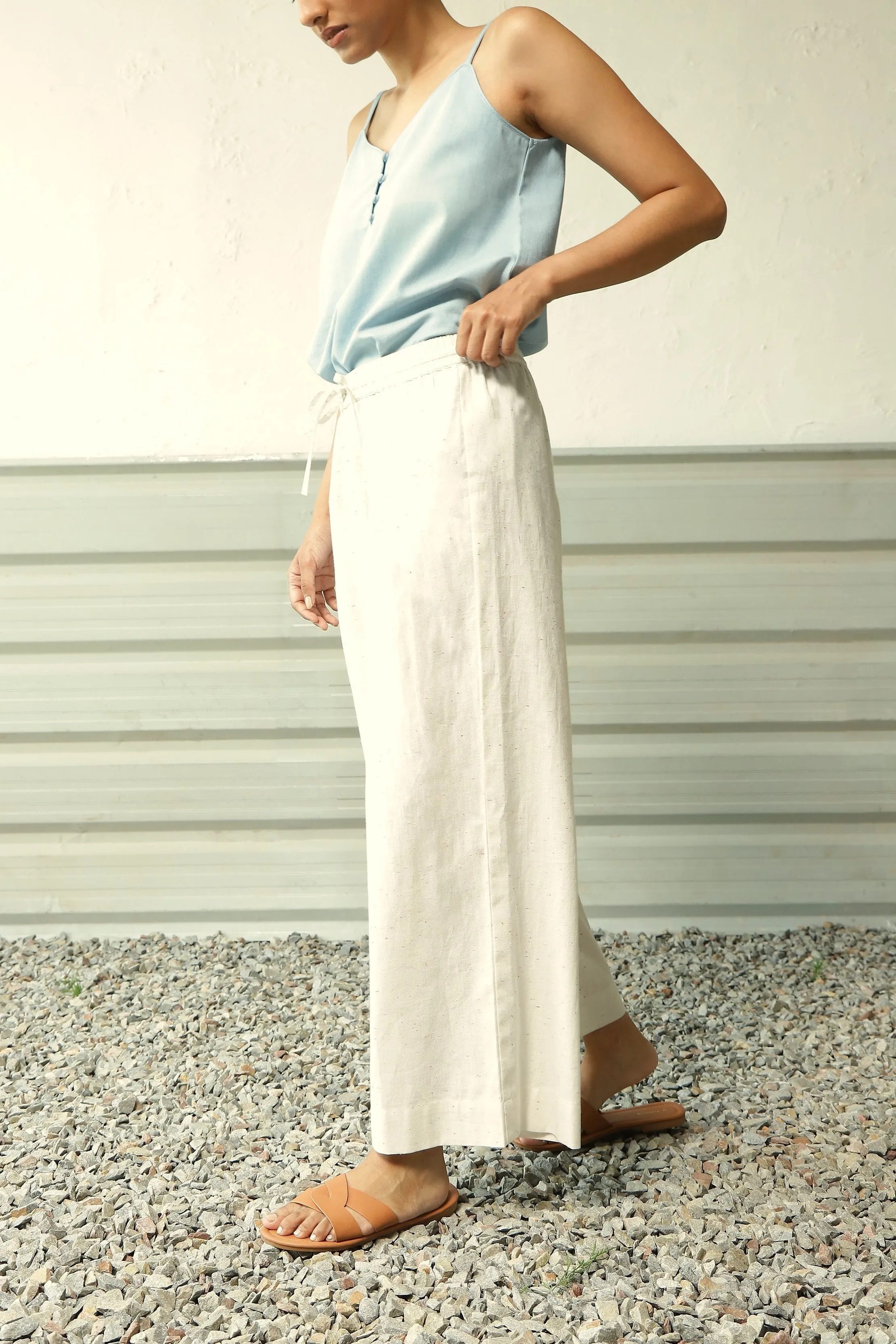 Wanderer Travel Outfit
